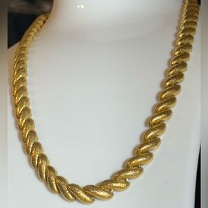 Elegant Gold-Tone Twisted Necklace